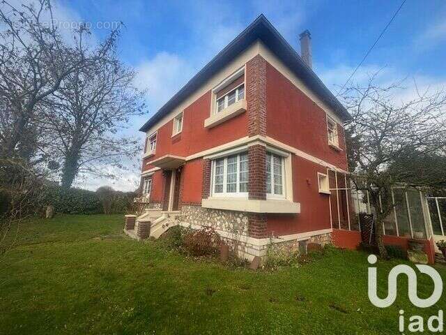 Maison 130 m² à Berville-En-Roumois  - photo 3