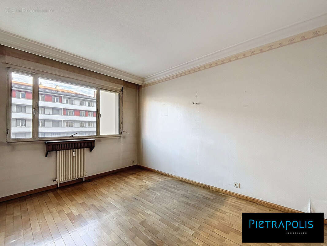 Appartement à LYON-8E