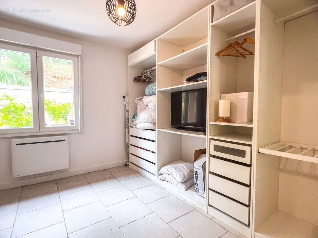 Maison à BAGNOLS-EN-FORET