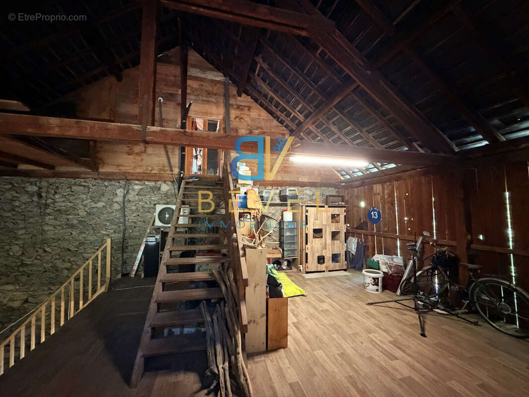 À vendre   exclusivité saint-françois-longchamp   (montaimont)  ancien corps de ferme rénové   110 m2 habitabl - photo 24