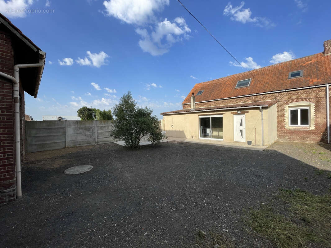 Belle maison familiale à la campagne - photo 2