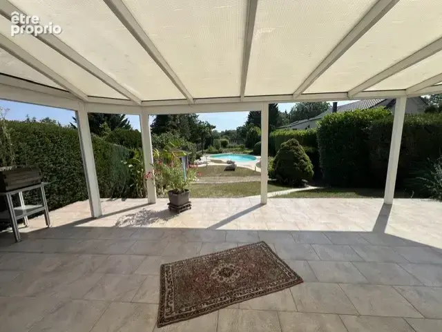 Superbe maison individuelle avec grand terrain et piscine - photo 3