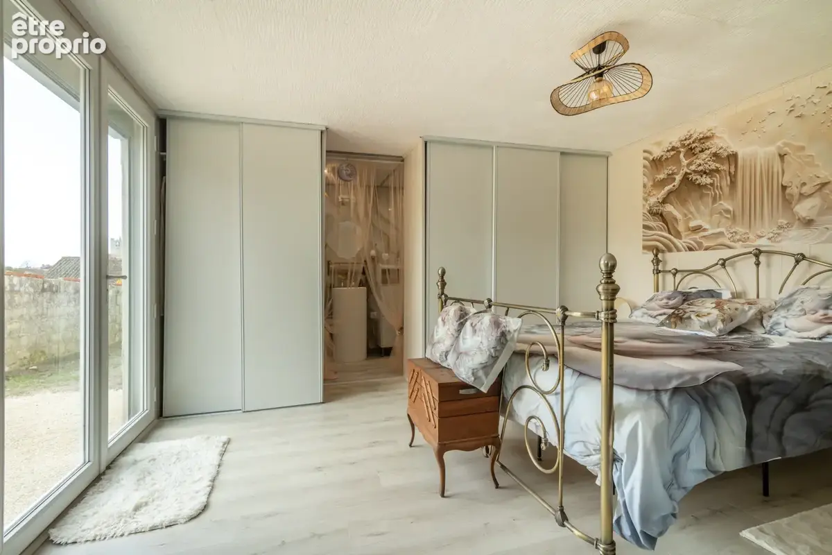 Saint-savinien, maison rénovée 120 m2, 3 chambres, jardin - photo 5