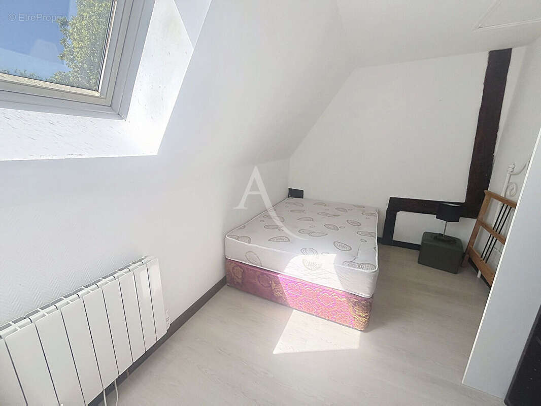 Une maison pleine de caractère, idéale pour les amoureux de la pierre et de la nature. - photo 12