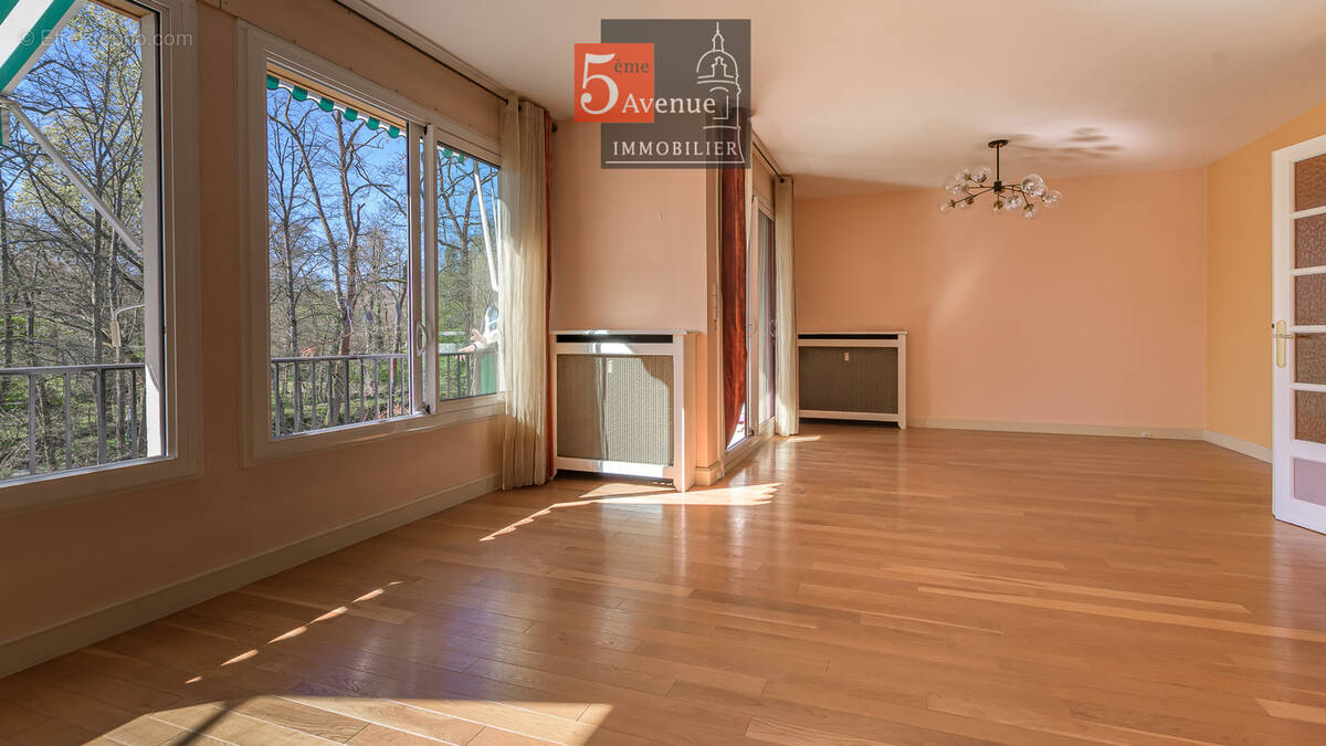 Appartement à GOUVIEUX