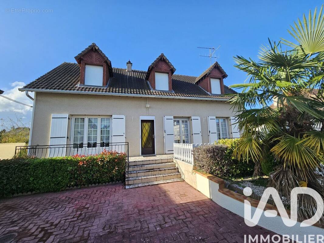 Photo 1 - Maison à SAINT-OUEN