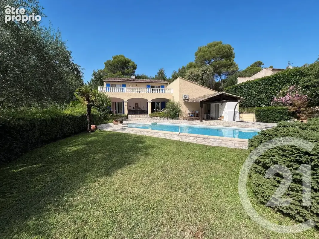 Maison 200 m² à Roquefort-Les-Pins  - photo 2