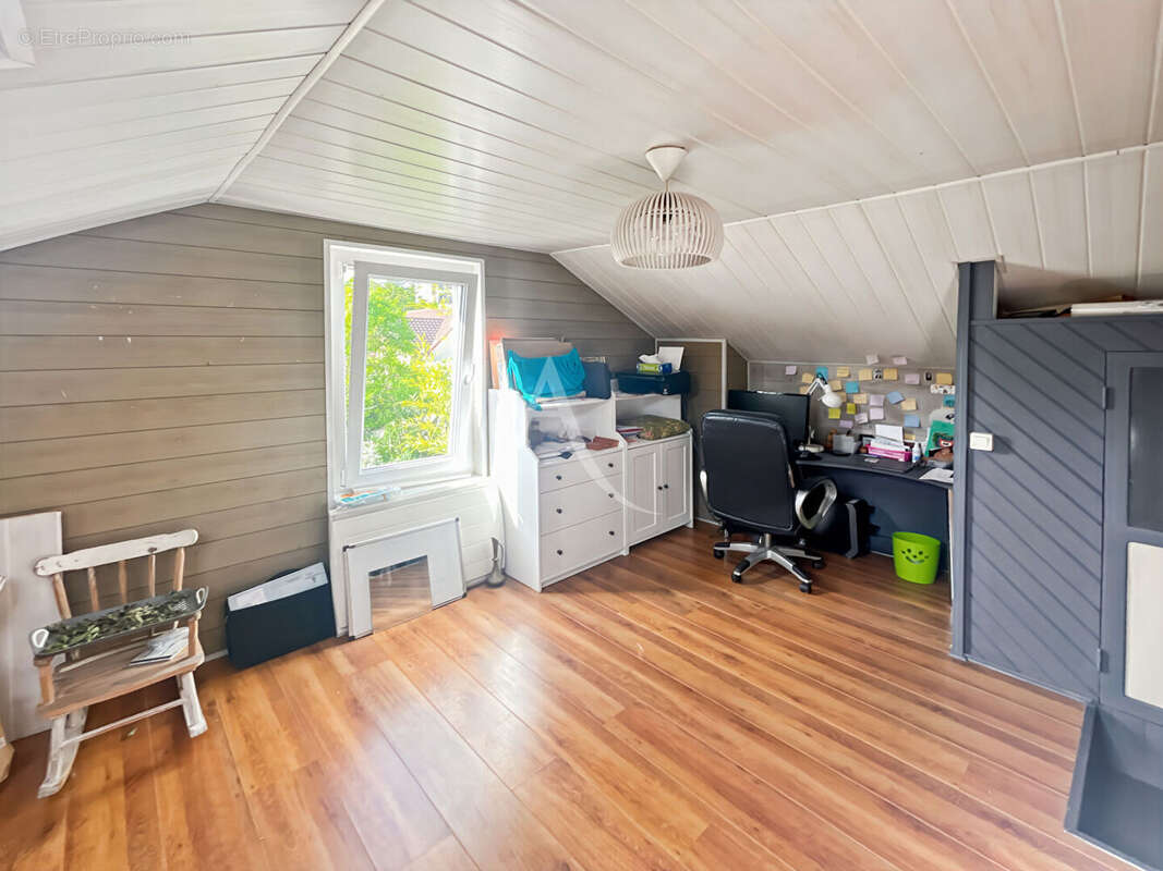 Maison à LES MUREAUX