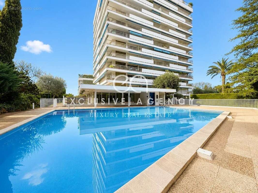 CANNES  Appartement 4 pièces 112m² à vendre Terrasse 53m² Vue mer exceptionnelle - photo 11