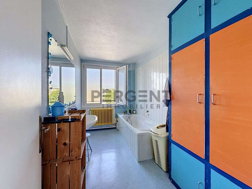 Appartement à CHARLEVILLE-MEZIERES