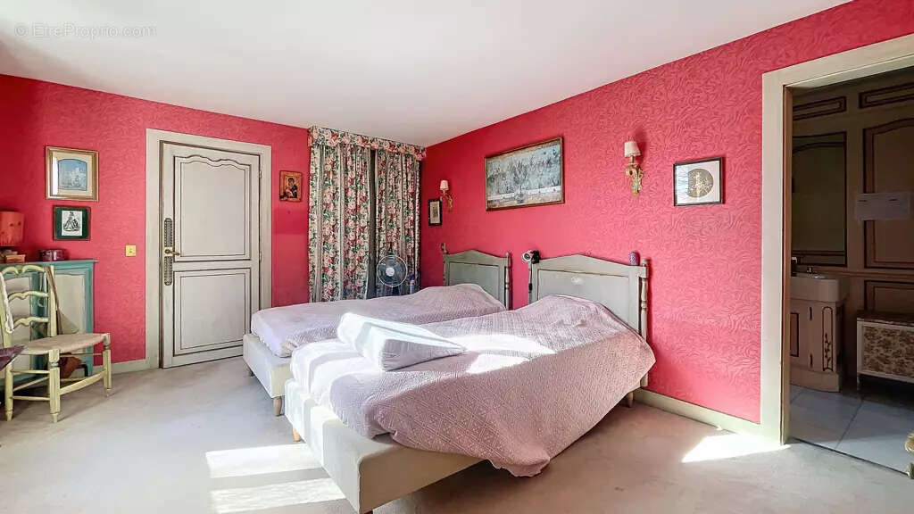 Maison à BEAUCHAMP