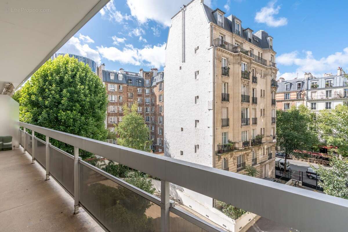 Appartement à PARIS-12E