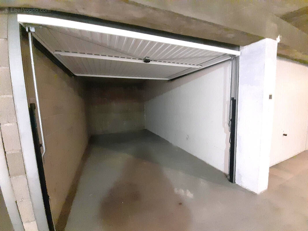 Parking à PERPIGNAN