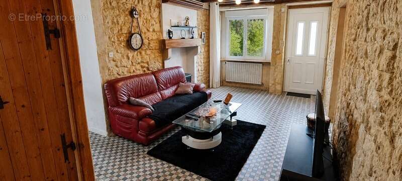 Maison à JONZAC