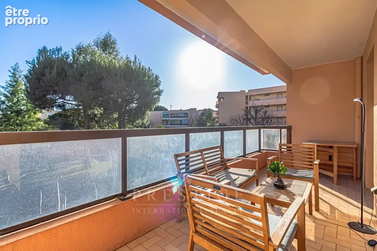 Le golfe juan, 2 pièces  avec terrasse sud, cave, parking - photo 9