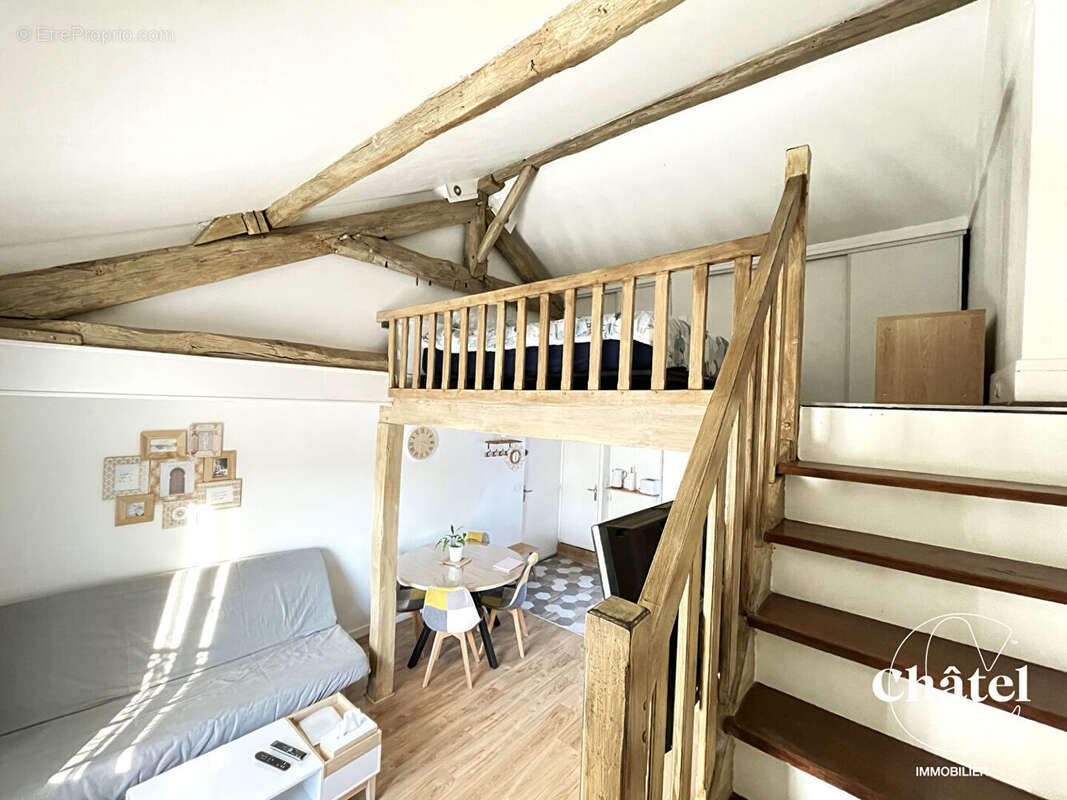 Appartement à LA CHAPELLE-EN-SERVAL