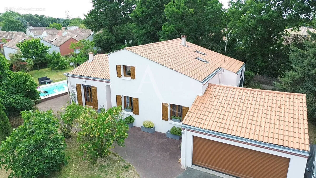 Maison à LE POIRE-SUR-VIE