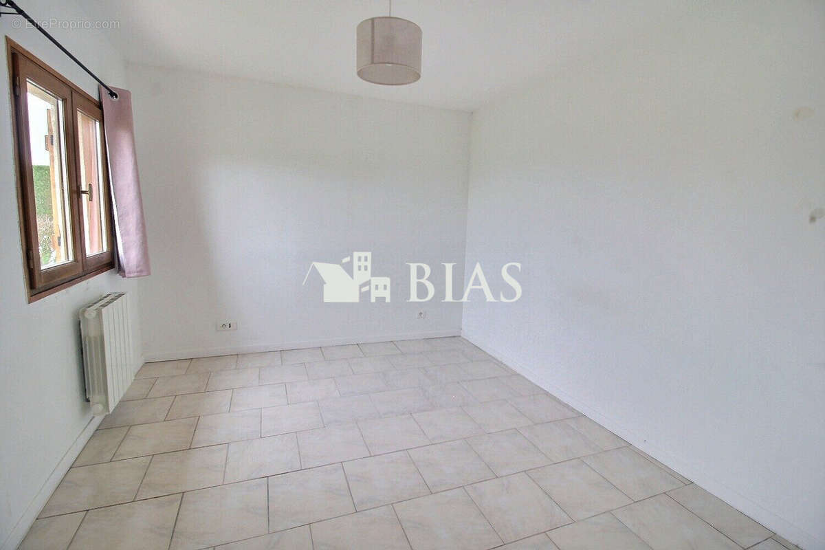 Maison à BOURG-ACHARD