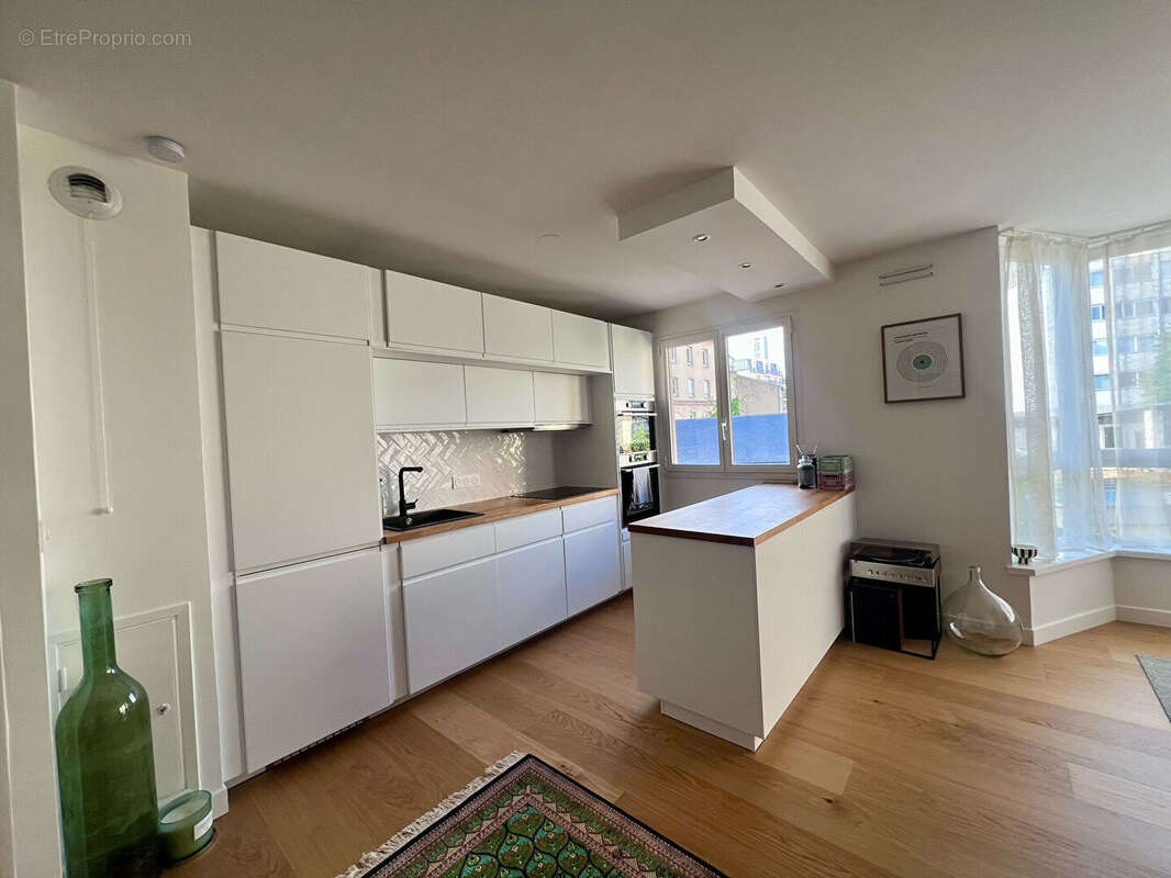 Appartement à SURESNES