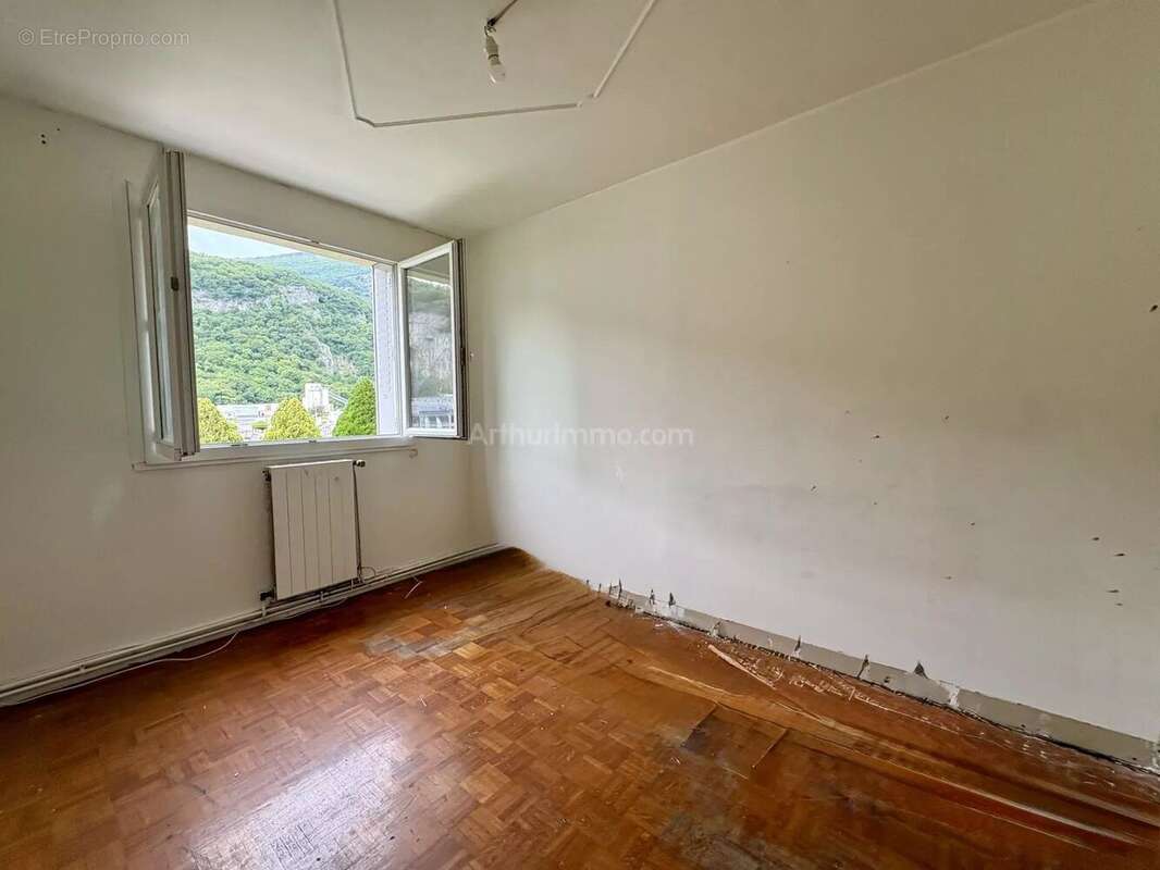 Appartement à FONTAINE