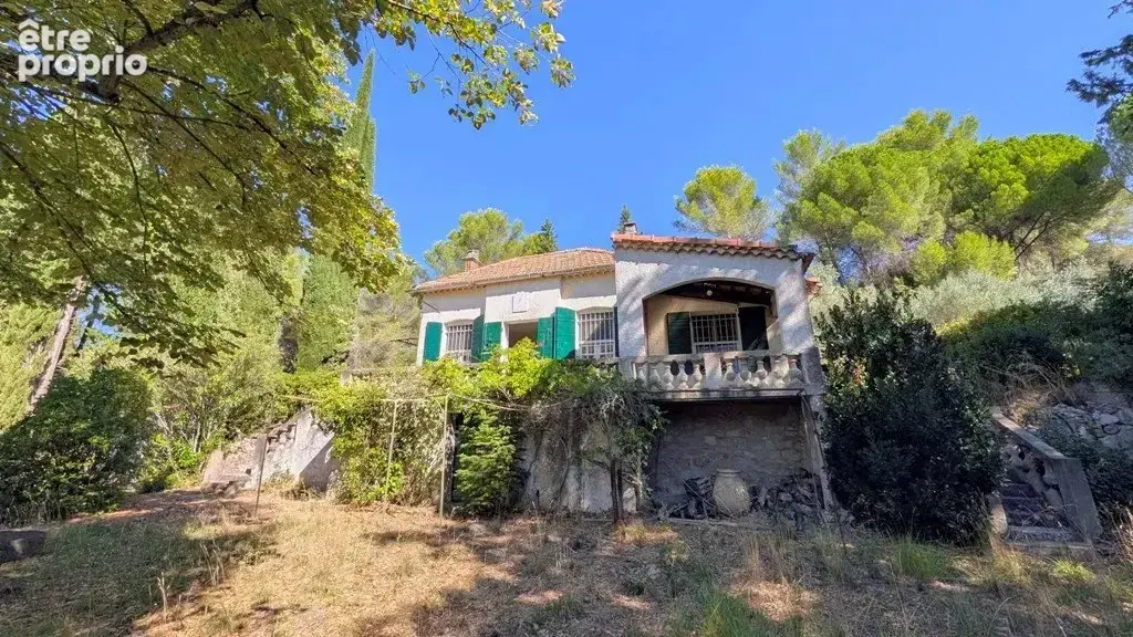 LE VAL villa à rénover sur 19.430m² de terrain - photo 1