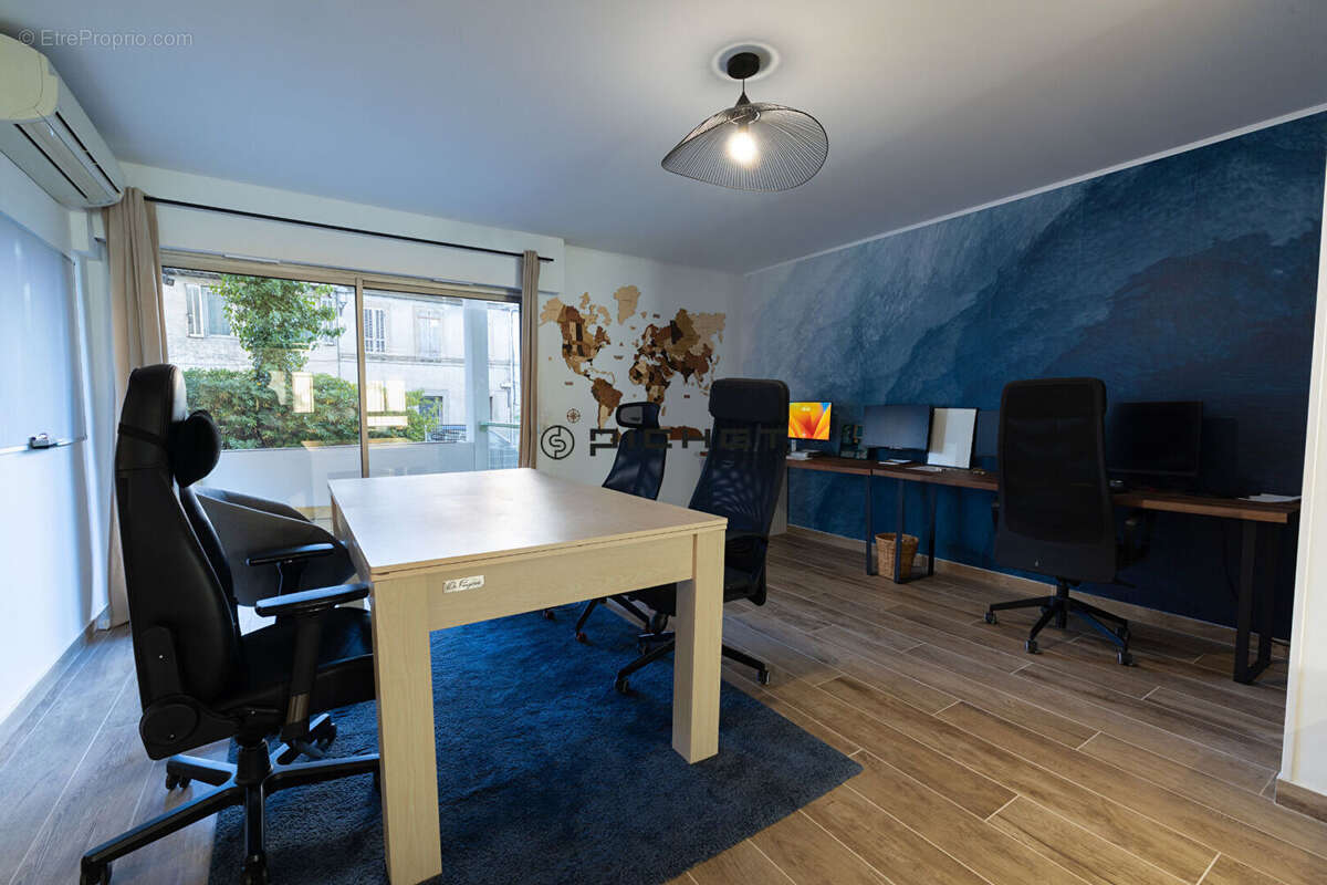 Appartement à MARSEILLE-9E