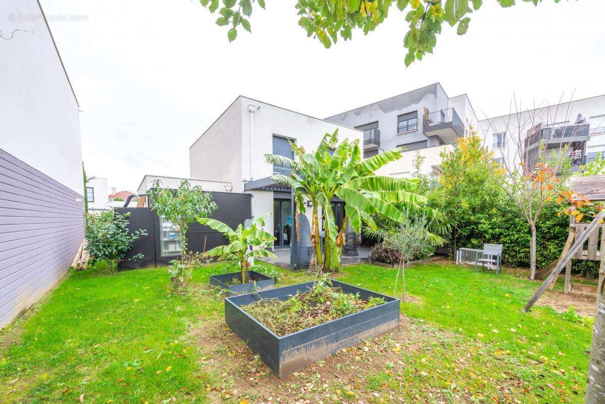 Maison à VILLEPREUX