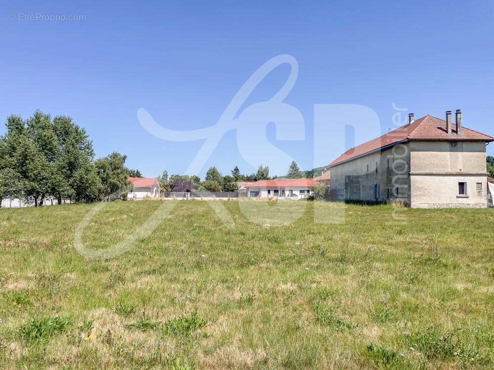 Terrain à bâtir (Lot 1) - Terrain à LONGECHENAL