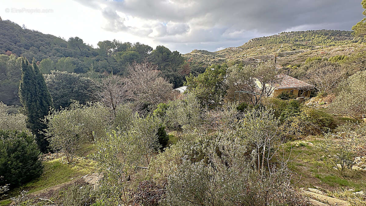 Maison à PELISSANNE