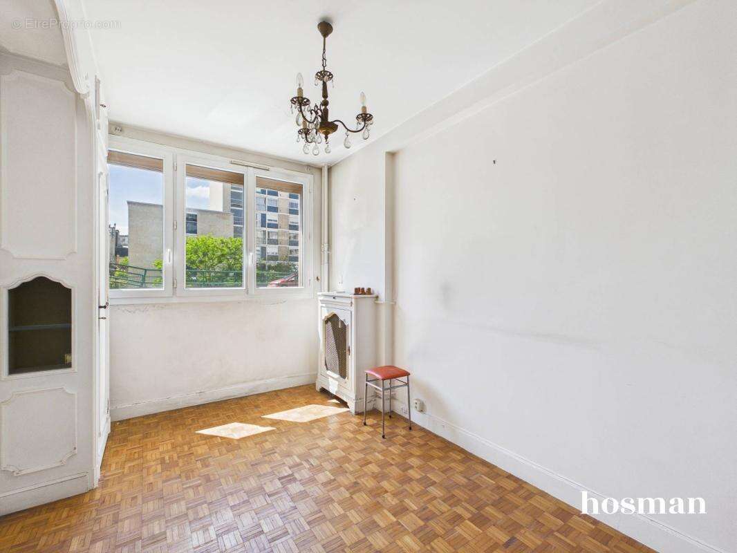 Appartement à PARIS-20E
