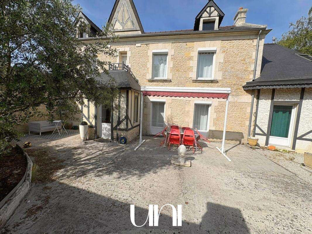 Maison à CORMELLES-LE-ROYAL