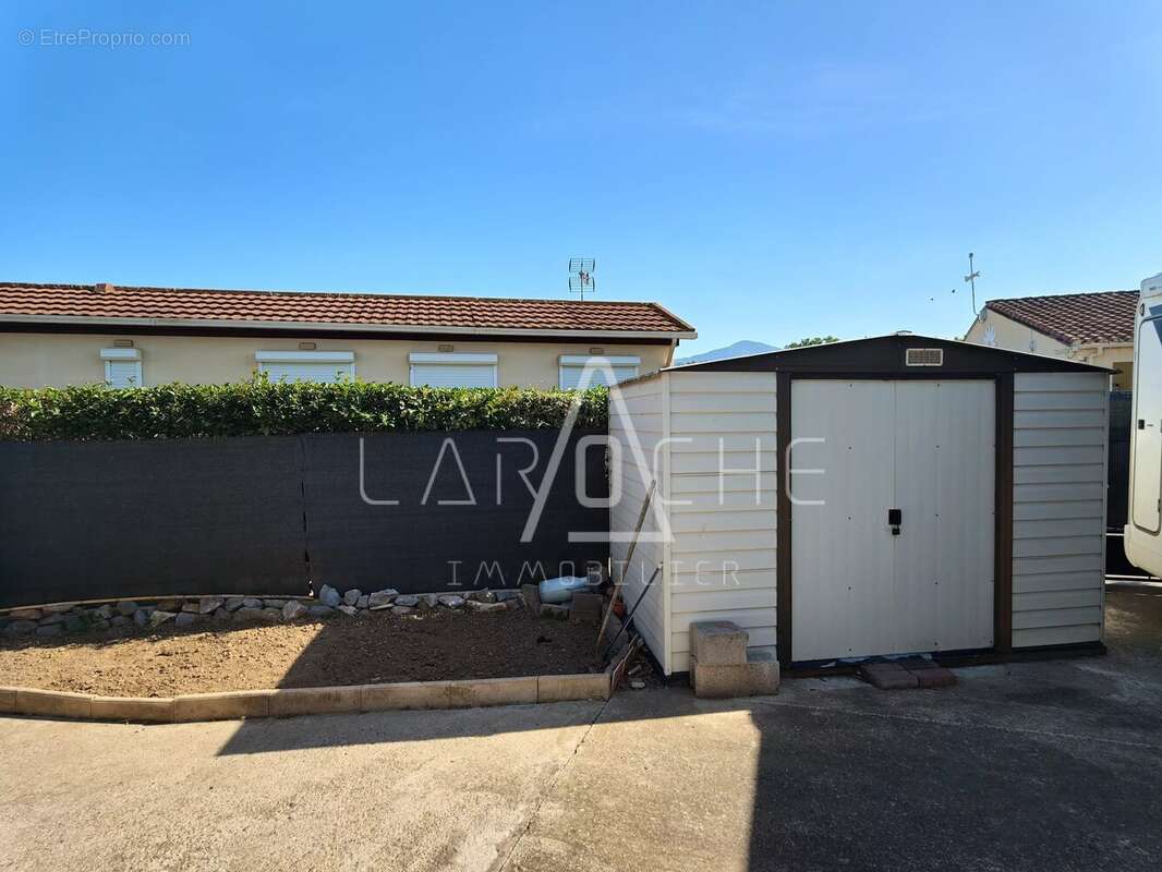 Chalet en bois + terrain - photo 18