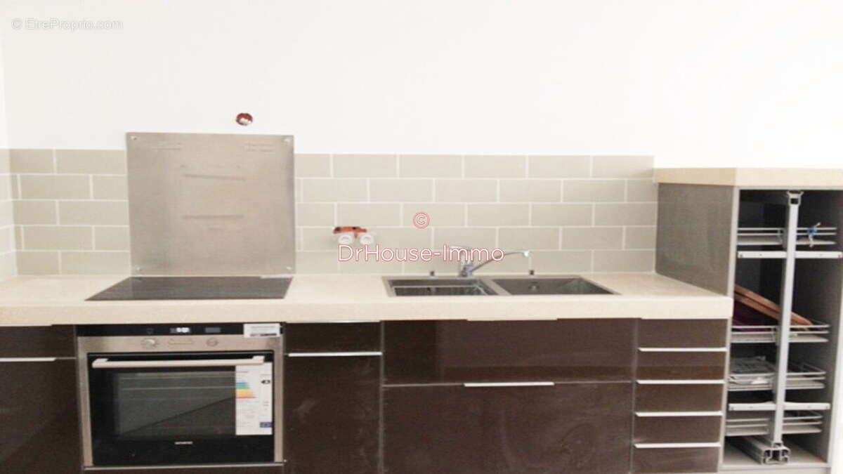 Appartement à MARSEILLE-1E