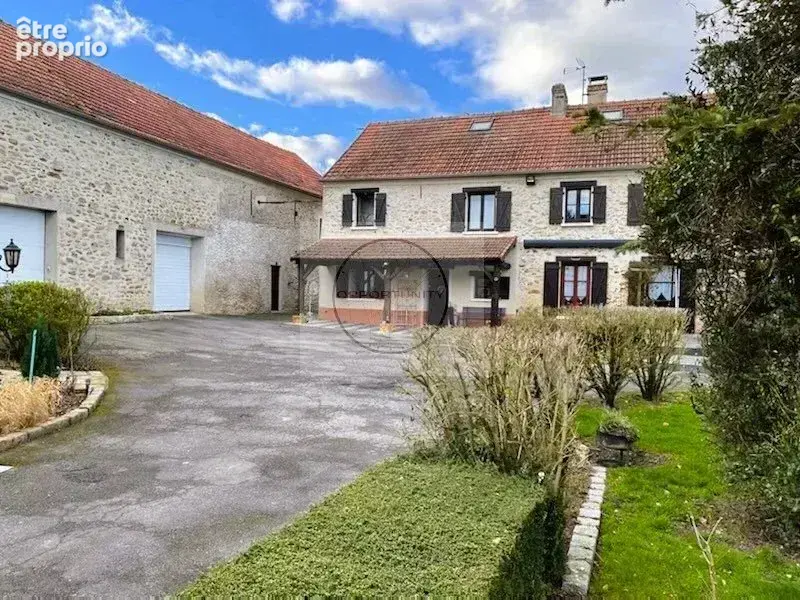 Maison type longère  de 10 pièces et Dépendance - photo 3