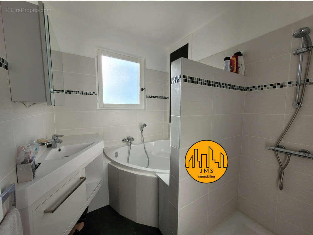 Maison à NOYANT-D'ALLIER