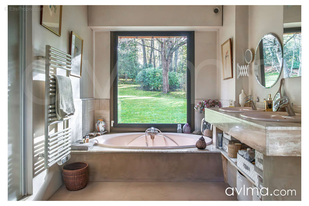 Maison à LOUVECIENNES