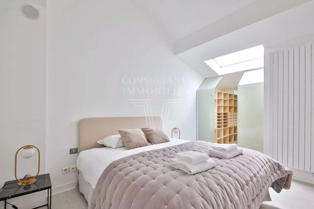 Appartement à PARIS-15E