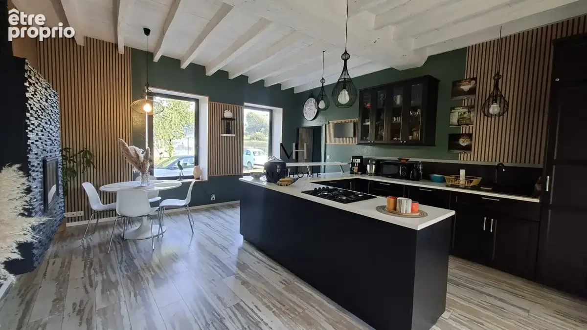 Maison 8 pièces 213 m² à vendre à Saint-Pierre-Des-Nids (53370) - photo 4