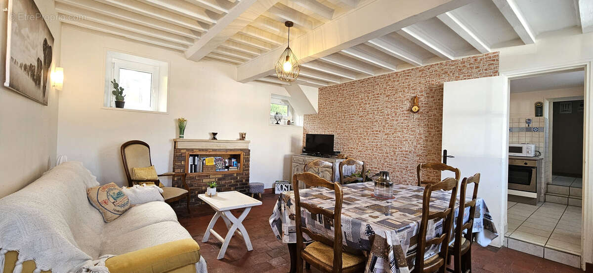 Maison à VAUCELLES