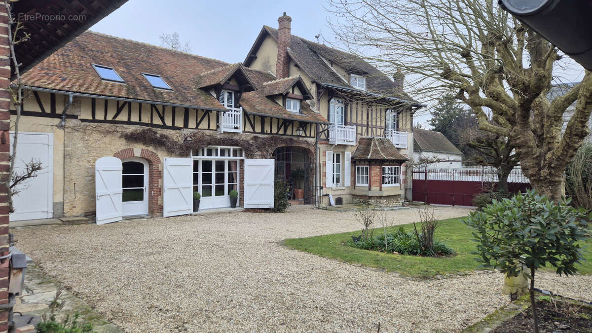 Maison à CHAUMONT-EN-VEXIN