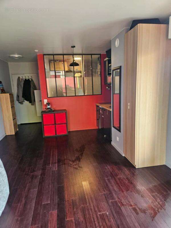 Appartement à VILLENEUVE-LA-GARENNE