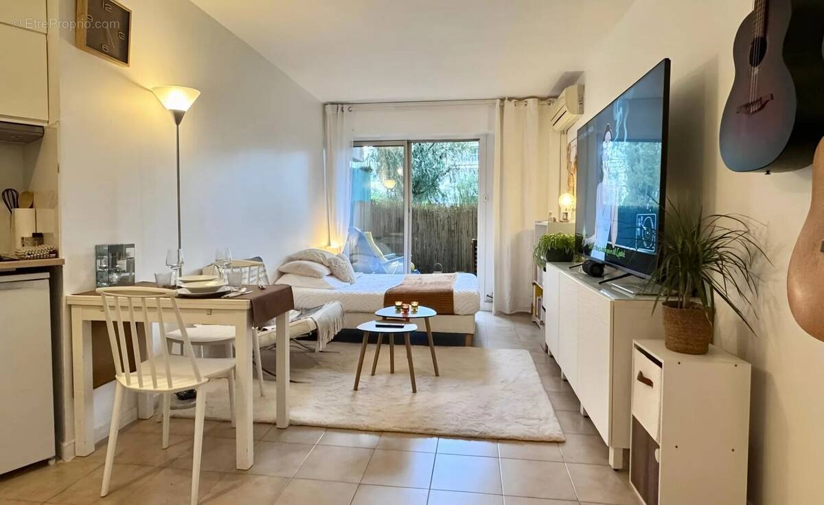 Appartement à MANDELIEU-LA-NAPOULE