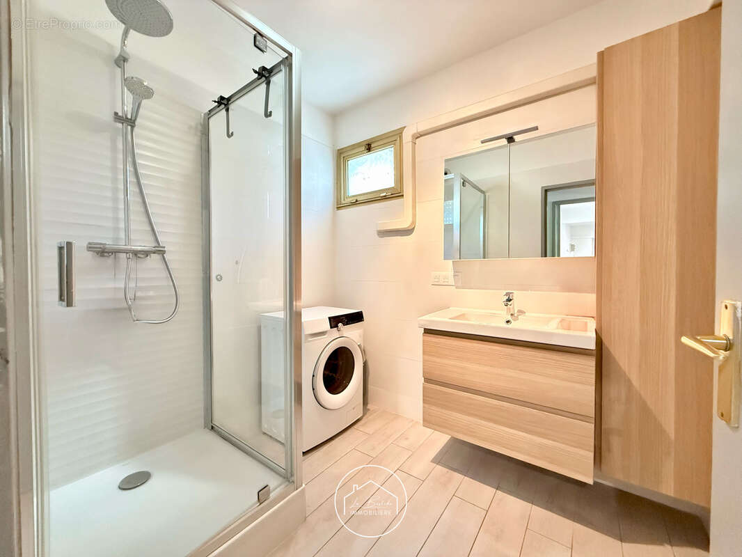 Appartement à MARSEILLE-9E