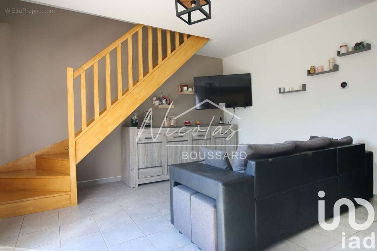 Photo 2 - Maison à LE PLESSIS-BELLEVILLE