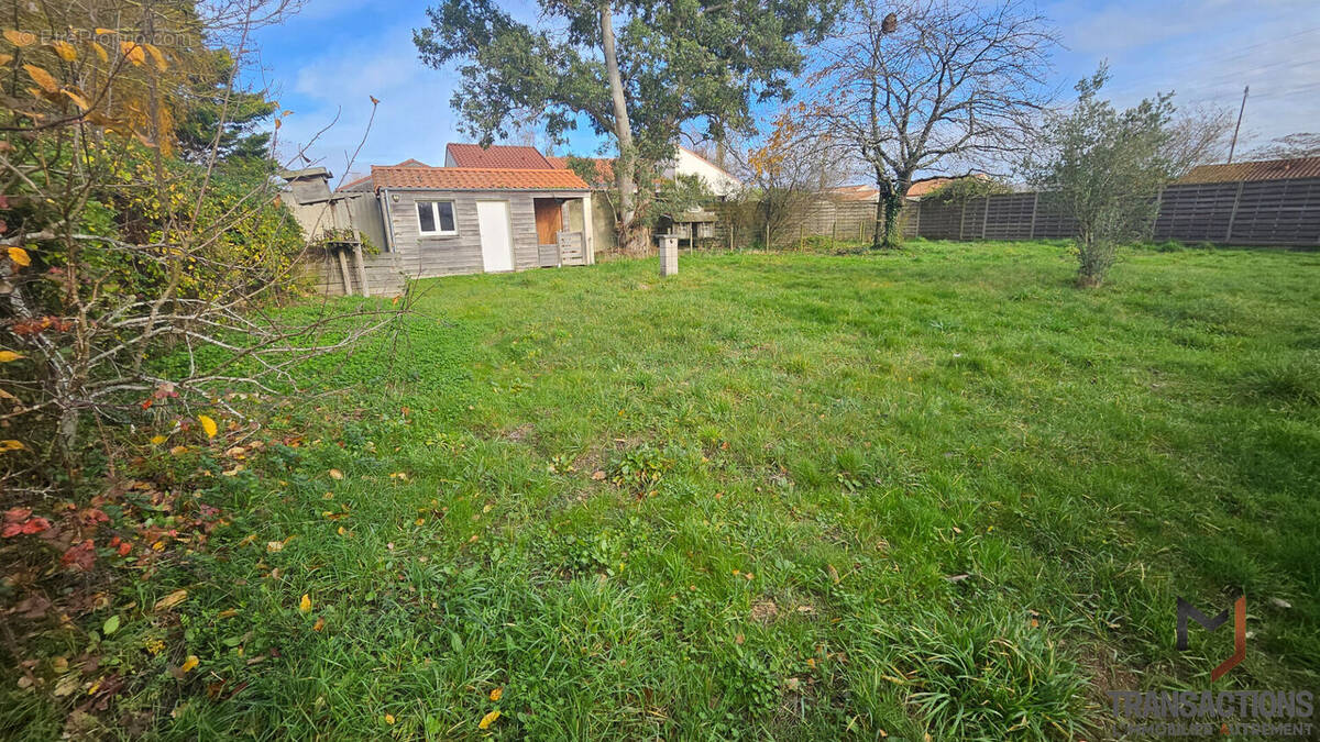 Terrain à SAINTE-PAZANNE