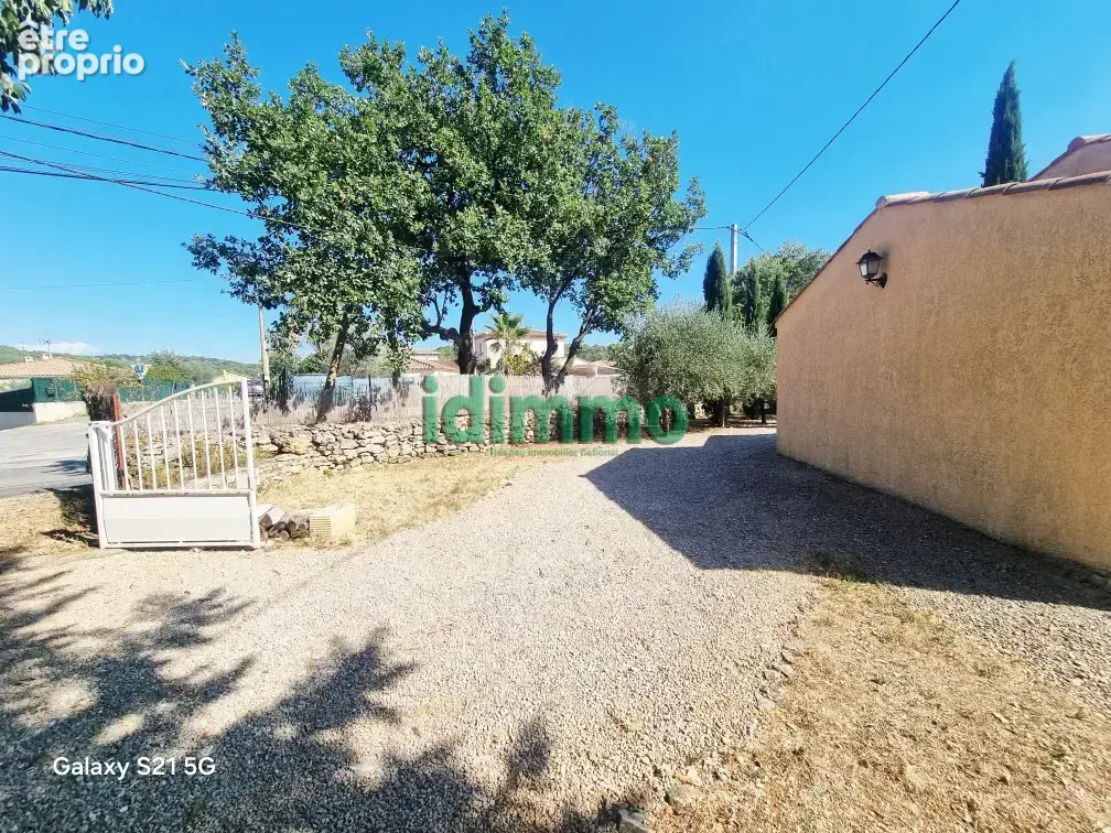 Draguignan villa F5 110m plain-pied garage terrasse 675m terrain tt à l'égout 380000€ crn2411 dpe C - photo 7