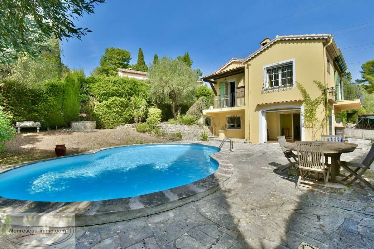 Maison à MOUGINS