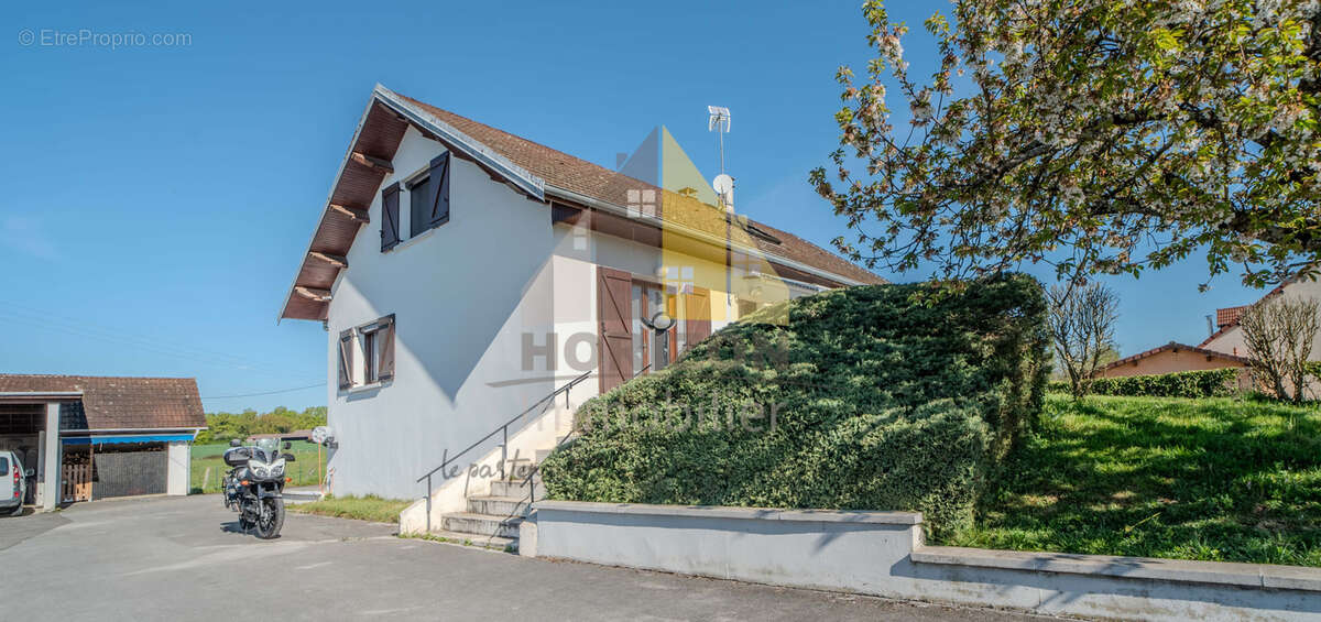 Maison à BLETTERANS