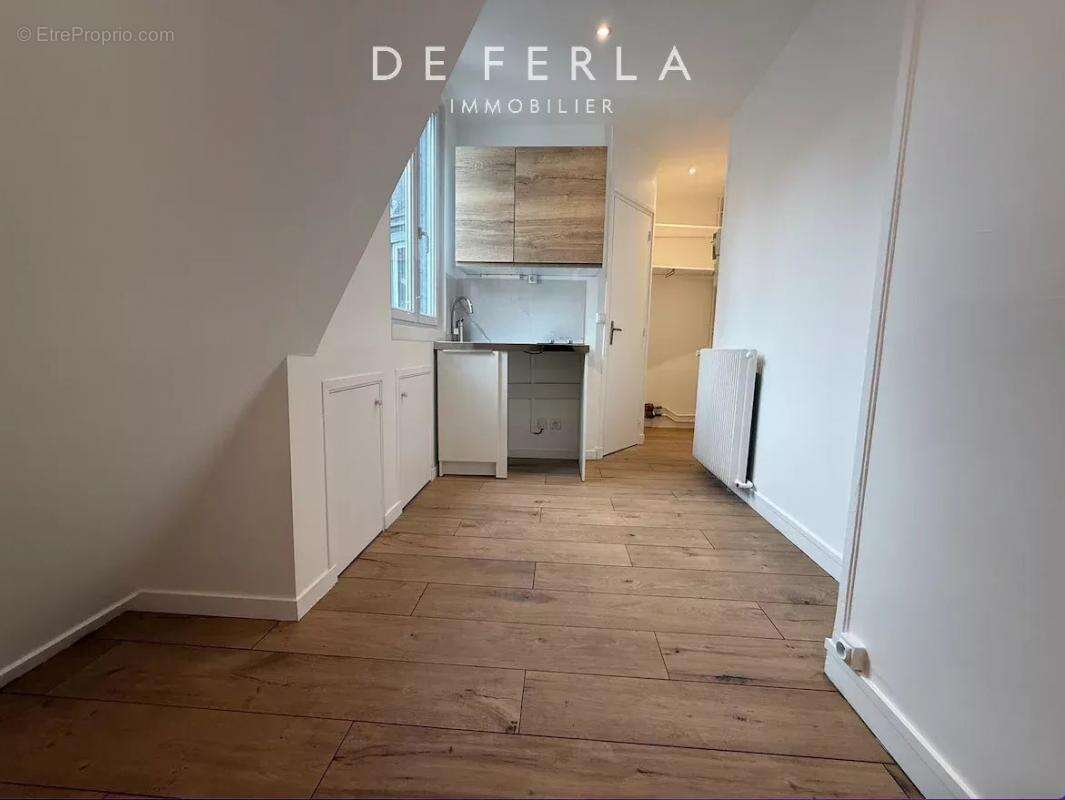Appartement à PARIS-7E