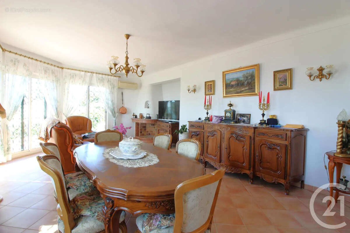 Maison à ROQUEBRUNE-CAP-MARTIN